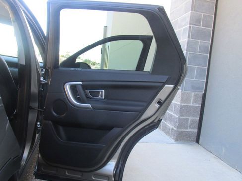 Used 2018 Land Rover Discovery Sport HSE image 73