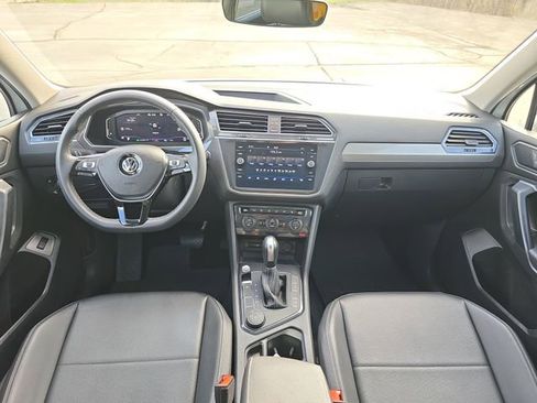 Used 2021 Volkswagen Tiguan SEL image 10
