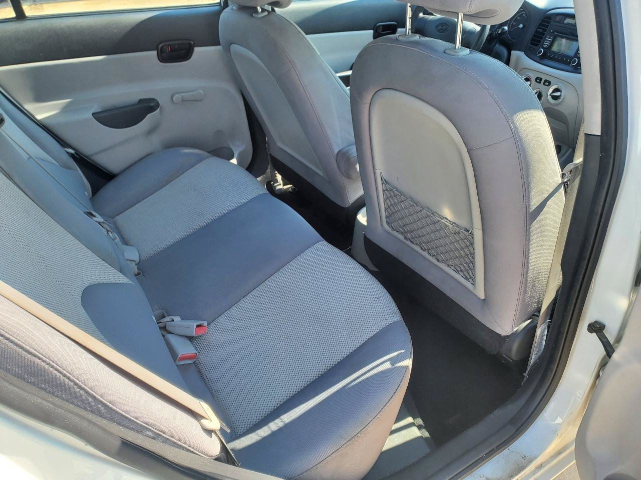 Used 2011 Hyundai Accent GLS FWD image 7