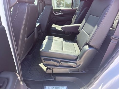 Used 2023 Chevrolet Tahoe LT w/ LT Signature Package AWD/4WD image 18