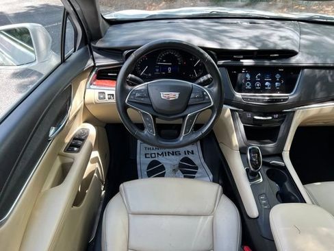 Used 2019 Cadillac XT5 Premium Luxury AWD/4WD image 28