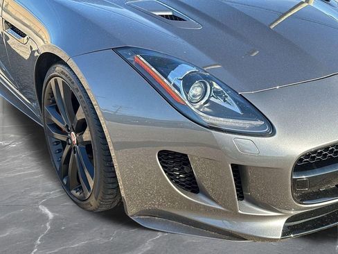 Used 2017 Jaguar F-TYPE S image 15