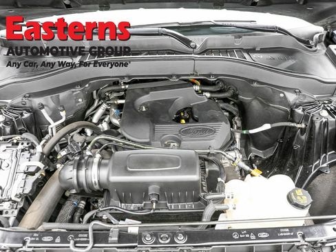 Used 2020 Ford Explorer XLT w/ Equipment Group 202A AWD/4WD image 7