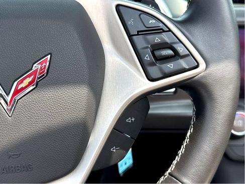 Used 2016 Chevrolet Corvette Stingray Convertible RWD image 16