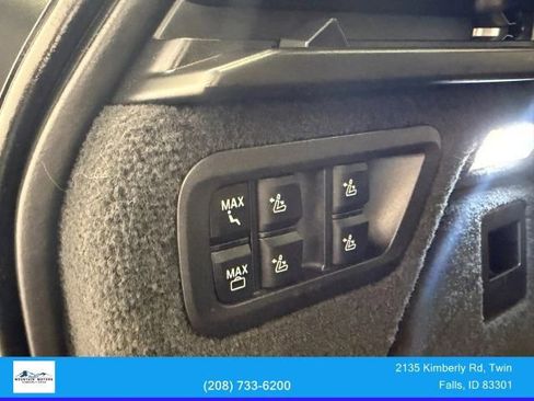 Used 2020 BMW X7 M50i w/ Dynamic Handling Package image 26