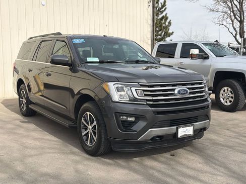 Used 2019 Ford Expedition Max XLT image 3