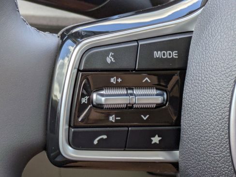 New 2026 Kia Carnival EX image 34