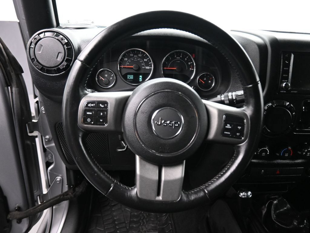 Used 2016 Jeep Wrangler Unlimited Sport AWD/4WD image 13