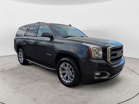 Used 2017 GMC Yukon SLT w/ Open Road Package image 7