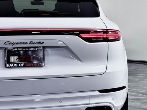 Used 2019 Porsche Cayenne Turbo AWD/4WD image 14