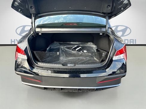 New 2026 Hyundai Elantra Sport image 18