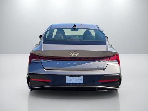 Used 2024 Hyundai Elantra Limited FWD image 4