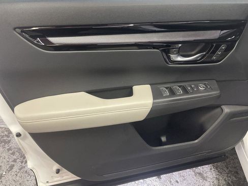 Certified 2025 Honda CR-V EX-L image 13
