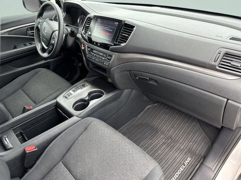 Used 2023 Honda Ridgeline Sport image 9