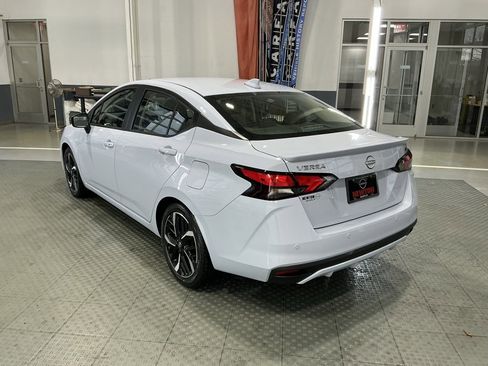 Used 2023 Nissan Versa SR w/ Trunk Package image 33