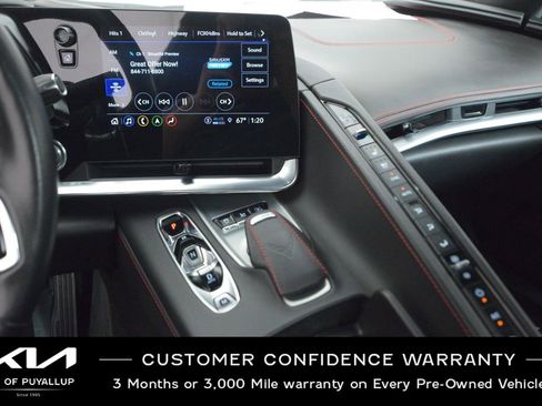 Used 2022 Chevrolet Corvette Stingray Premium Conv w/ Z51 Performance Package image 22