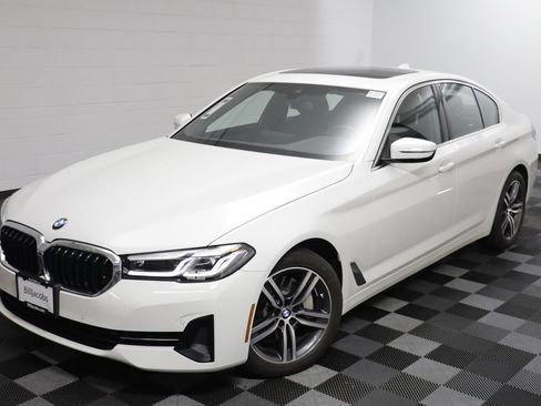 Used 2023 BMW 530i xDrive w/ Convenience Package AWD/4WD image 2