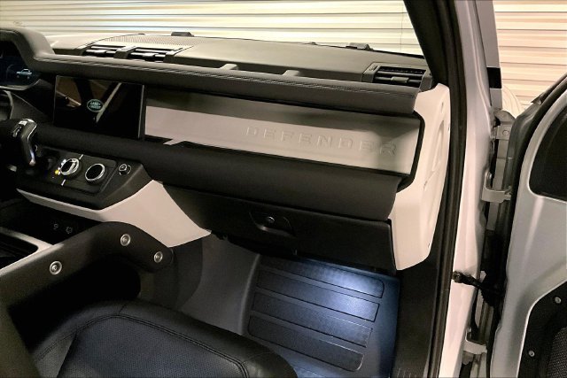 Certified 2023 Land Rover Defender 110 S AWD/4WD image 25