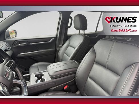 Used 2024 GMC Acadia Elevation FWD image 17