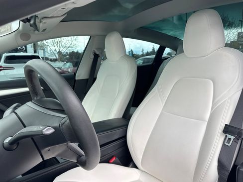 Used 2022 Tesla Model 3 Long Range image 20