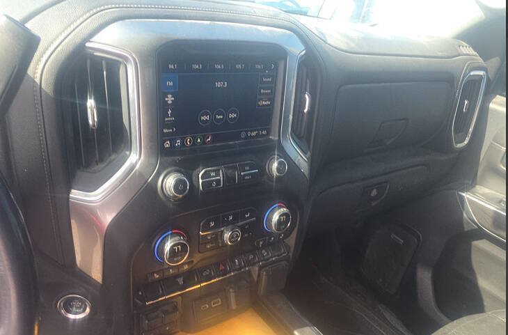 Used 2020 Chevrolet Silverado 2500 LTZ w/ LTZ Convenience Package AWD/4WD image 4