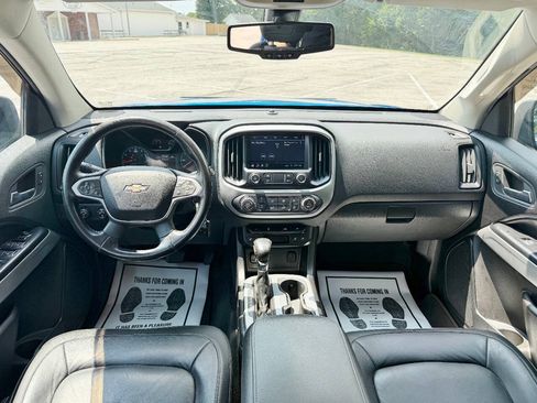 Used 2022 Chevrolet Colorado LT w/ Luxury Package AWD/4WD image 12