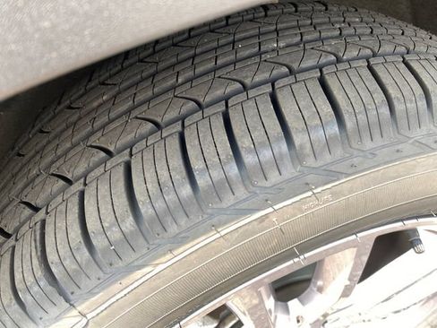 Certified 2024 GMC Terrain SLT w/ LPO, Floor Liner Package AWD/4WD image 24