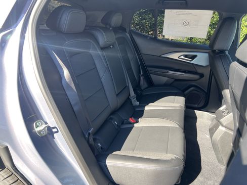 New 2026 Chevrolet Equinox EV LT AWD/4WD image 33