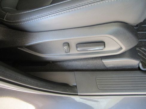 Used 2025 Honda Pilot EX-L image 27