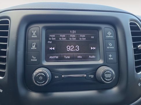 Used 2017 Jeep Compass Sport FWD image 19