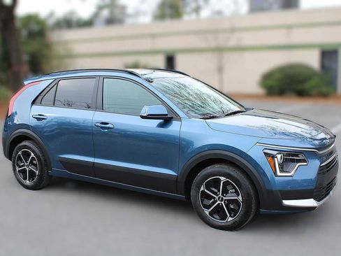 New 2025 Kia Niro EX image 4