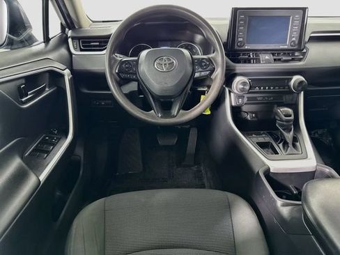 Used 2022 Toyota RAV4 LE FWD image 20