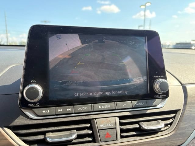 Used 2023 Nissan Altima 2.5 SV FWD image 5