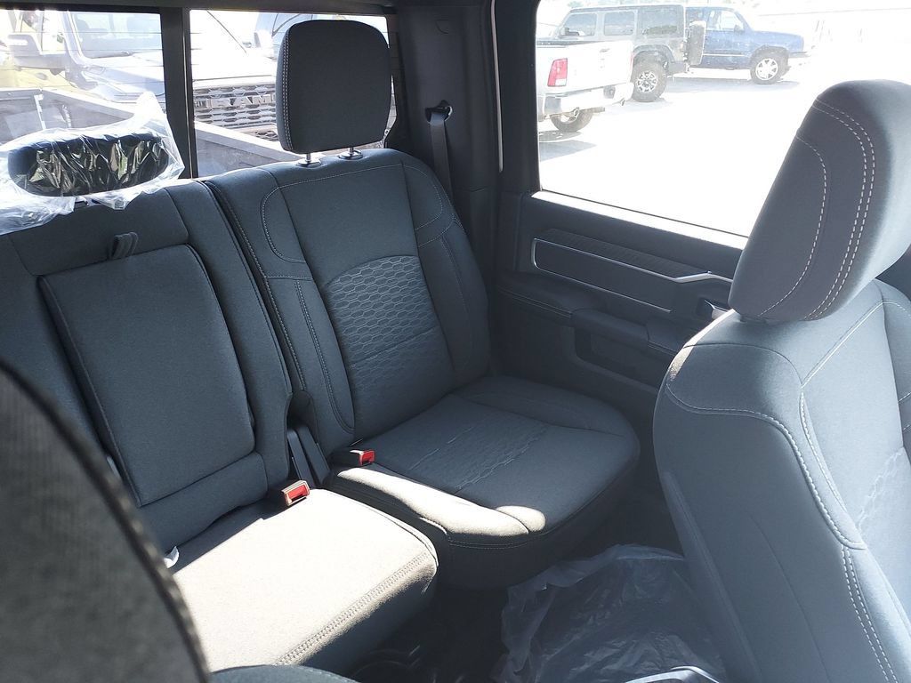 New 2026 RAM 3500 Big Horn AWD/4WD image 14