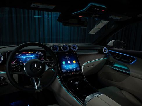 New 2026 Mercedes-Benz GLC 350e 4MATIC image 13