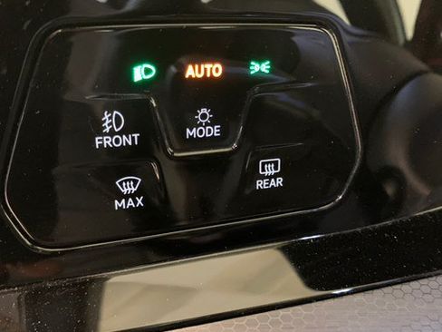 Used 2024 Volkswagen GTI Autobahn FWD image 26