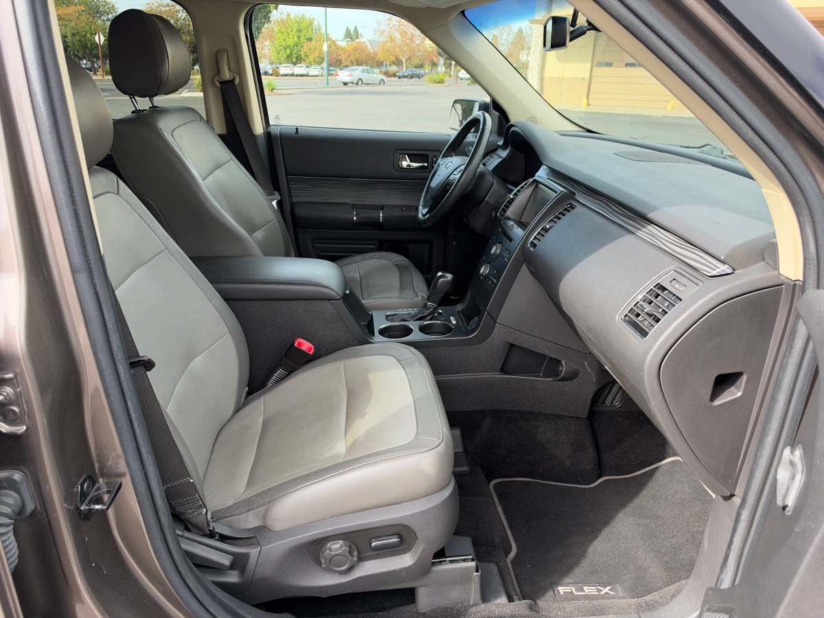 Used 2019 Ford Flex SEL w/ Equipment Group 202A FWD image 20