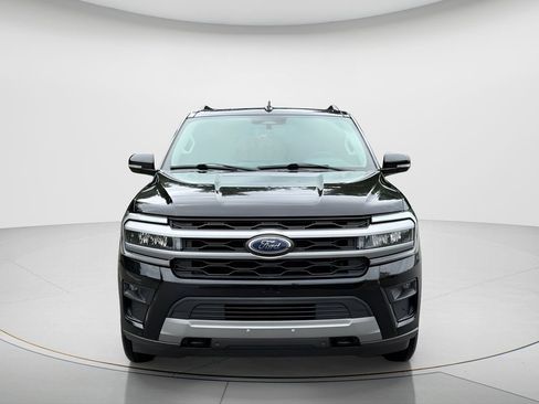 Used 2022 Ford Expedition XLT AWD/4WD image 2