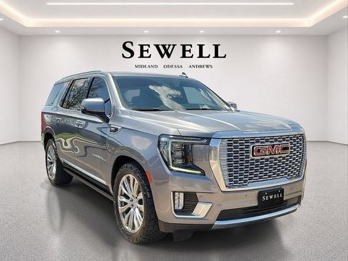 Used 2022 GMC Yukon Denali w/ Denali Premium Package AWD/4WD image 6