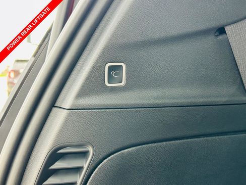 New 2026 Chrysler Pacifica Select w/ S Appearance Package FWD image 12