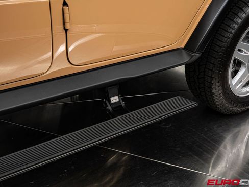 Used 2025 Mercedes-Benz G 550 image 15