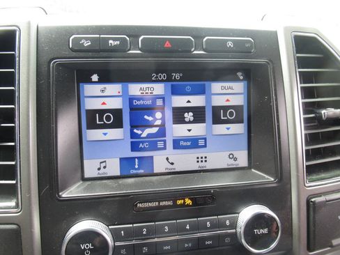 Used 2019 Ford Expedition XLT w/ Equipment Group 202A AWD/4WD image 31