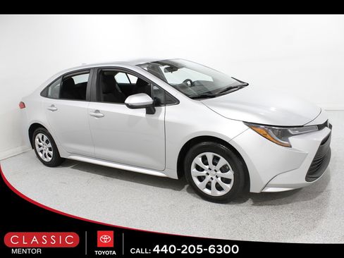 Certified 2023 Toyota Corolla LE image 1