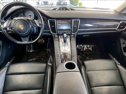 Used 2016 Porsche Panamera S image 7