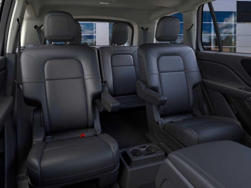 New 2026 Lincoln Aviator AWD image 11