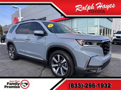 Used 2025 Honda Pilot Touring