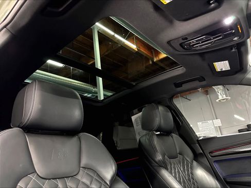 Used 2024 Audi SQ5 Prestige w/ Prestige Package AWD/4WD image 22