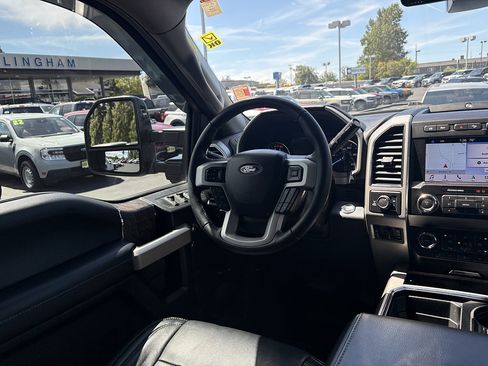 Used 2019 Ford F250 Lariat w/ Lariat Ultimate Package AWD/4WD image 21