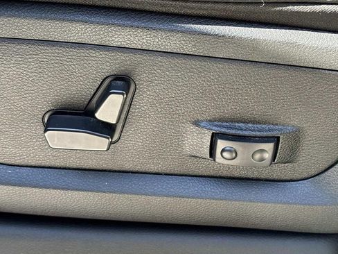 Used 2023 RAM 2500 Limited image 11