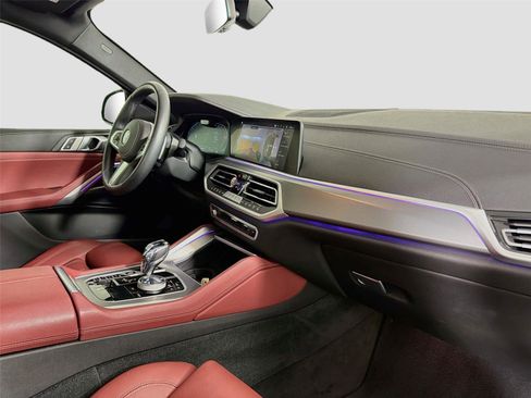 Used 2021 BMW X6 xDrive40i w/ M Sport Package AWD/4WD image 29